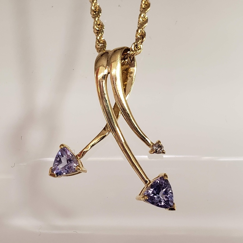 14k Yellow Gold Trillion Tanzanite Necklace 18inch